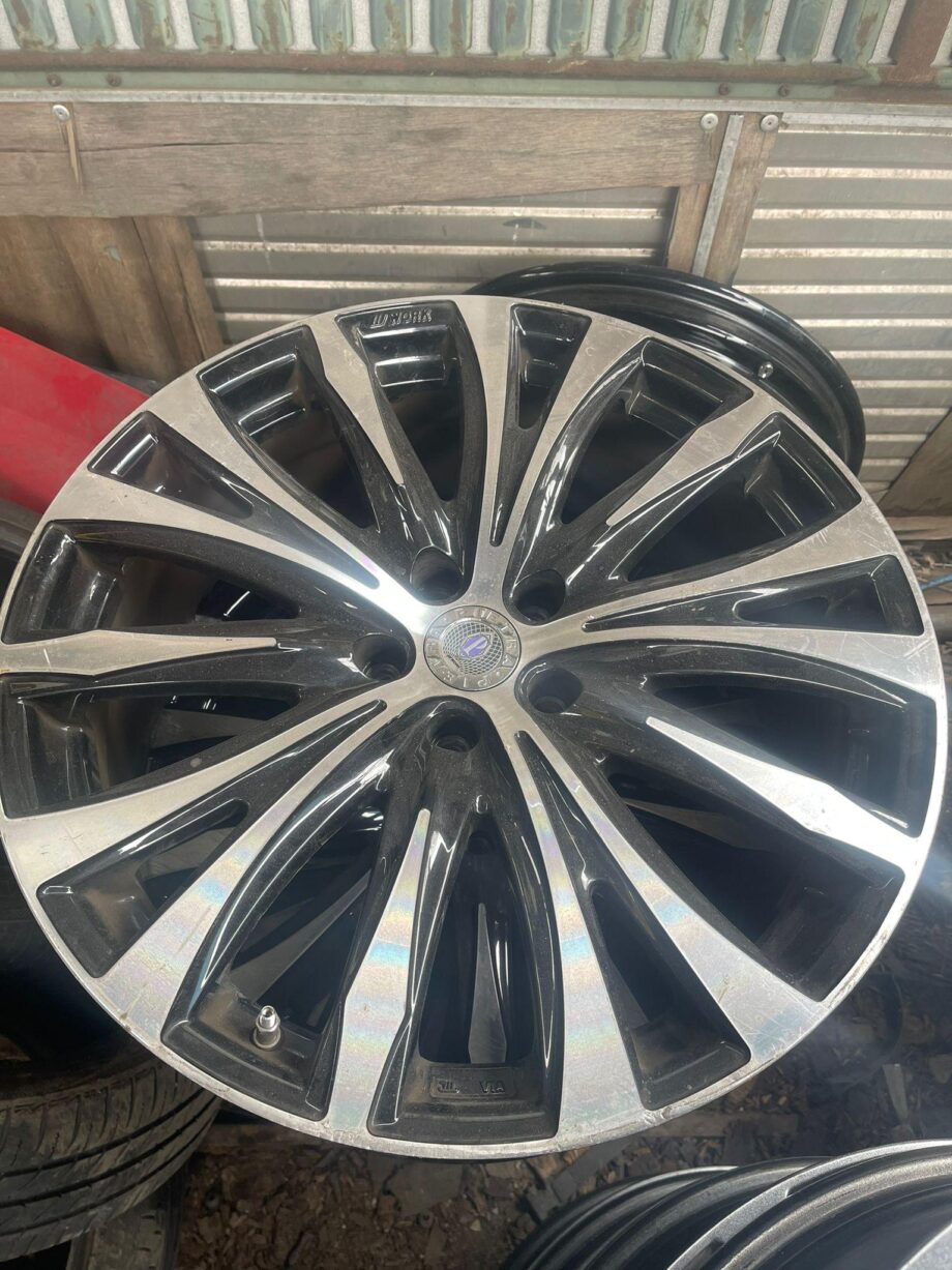 Auto Wheels & Tyres